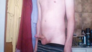 German Amateur Guy Quick Jerk Session With Cum