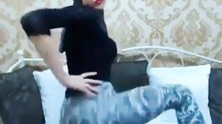 Sexy Paki Slut On Cam!