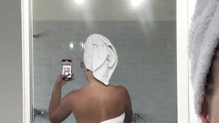 Naughty Wife Drop Her Towel To Show Her Slimwaist and Big Ass