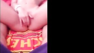 Pretty Irish Girl Masturbating