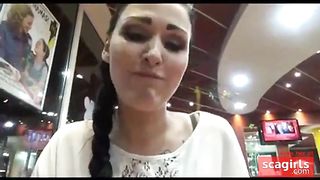 girl with long nails have a nice work in Mc Donald,s